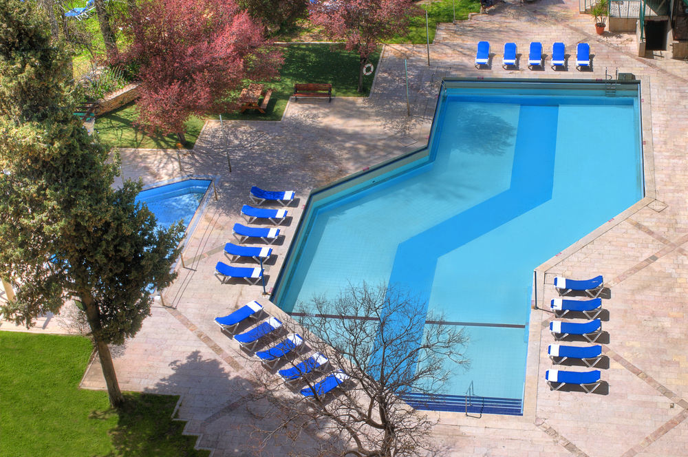 Jerusalem Gardens Hotel Exterior photo
