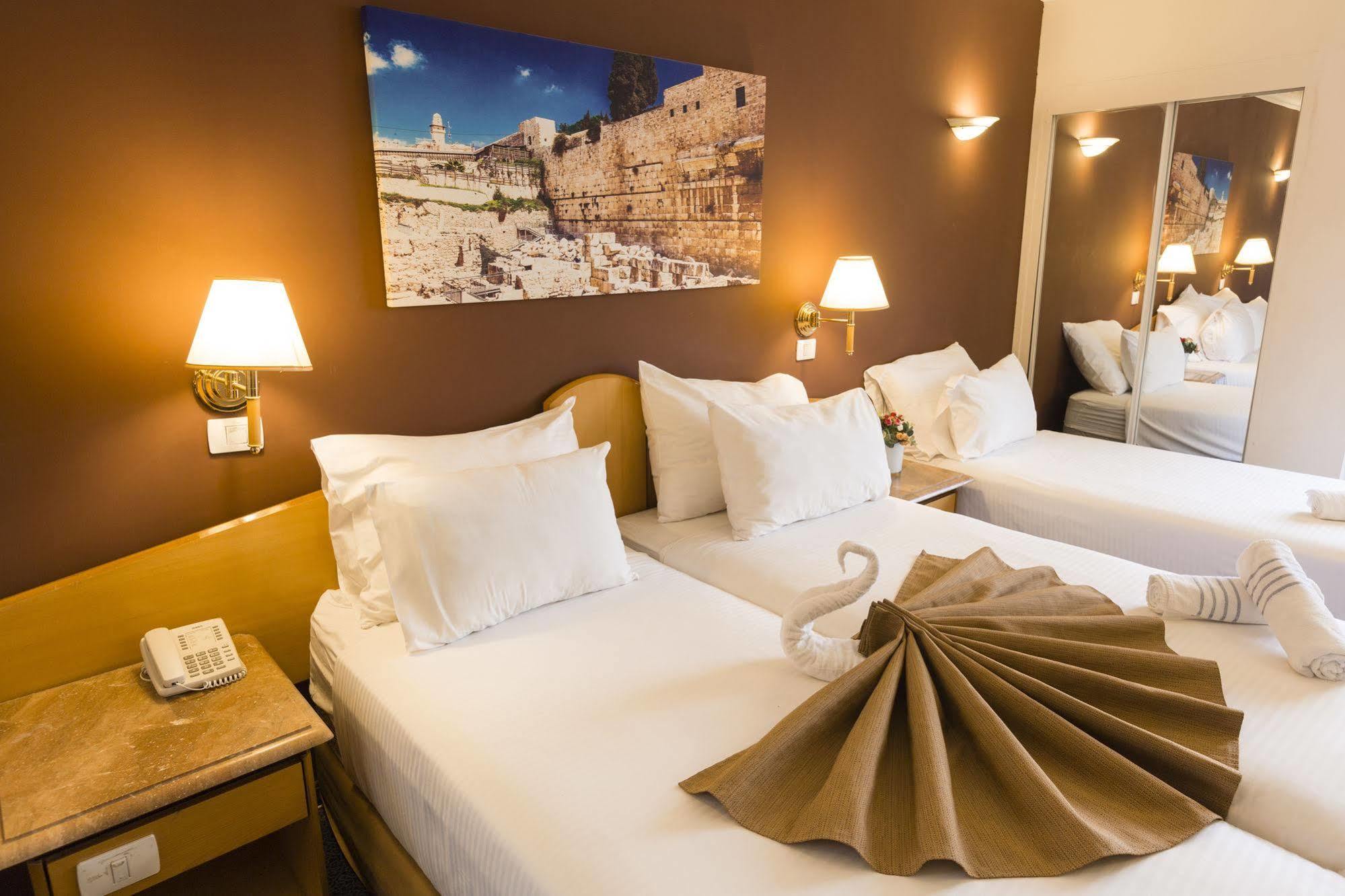 Jerusalem Gardens Hotel Exterior photo